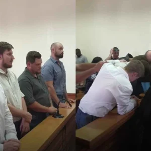 south-africa:-4-afrikaner-activists-arrested-for-“protesting-while-white”-released-on-bail-as-accused-father-and-son-remain-in-prison