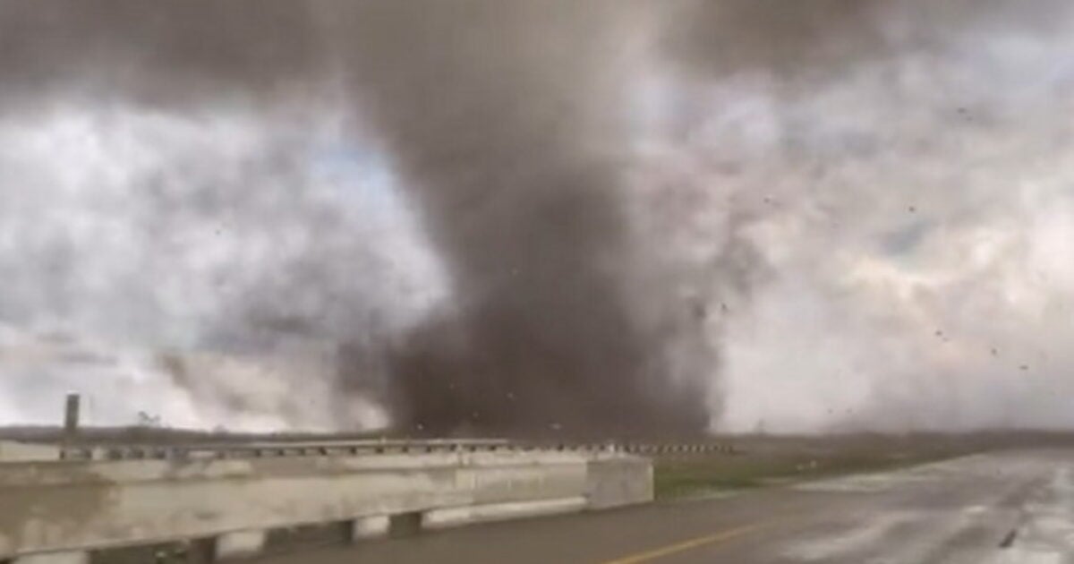 watch:-man-captures-stunning-footage-of-massive-tornado-in-nebraska-(video)